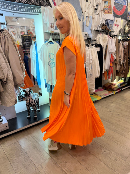 Robe plissée orange