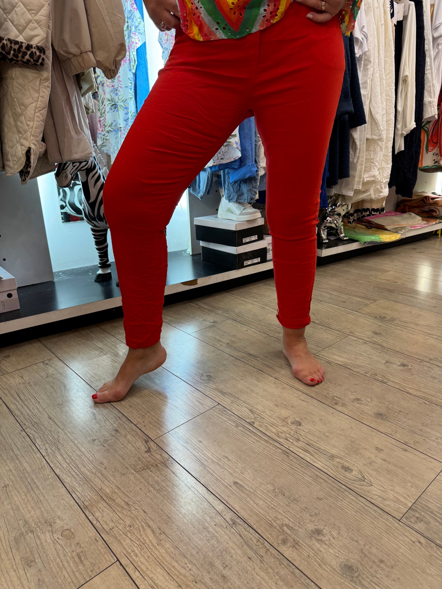 Pantalon magique rouge